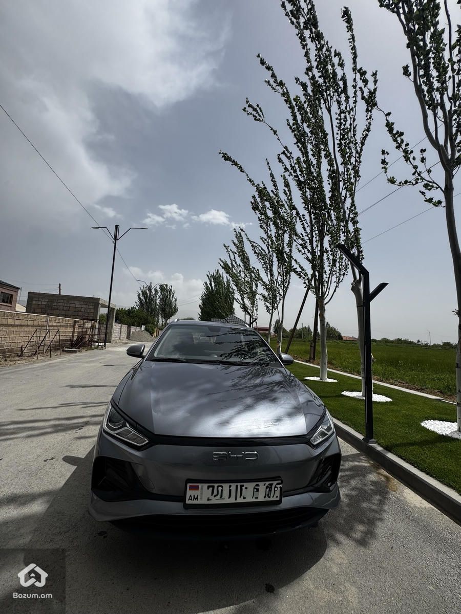 BYD e2, 2024 - image 3