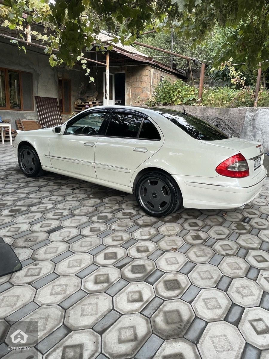 Mercedes-Benz E 320 2002 - image 15