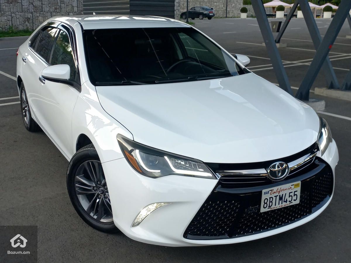 Toyota Camry 2016 - image 2
