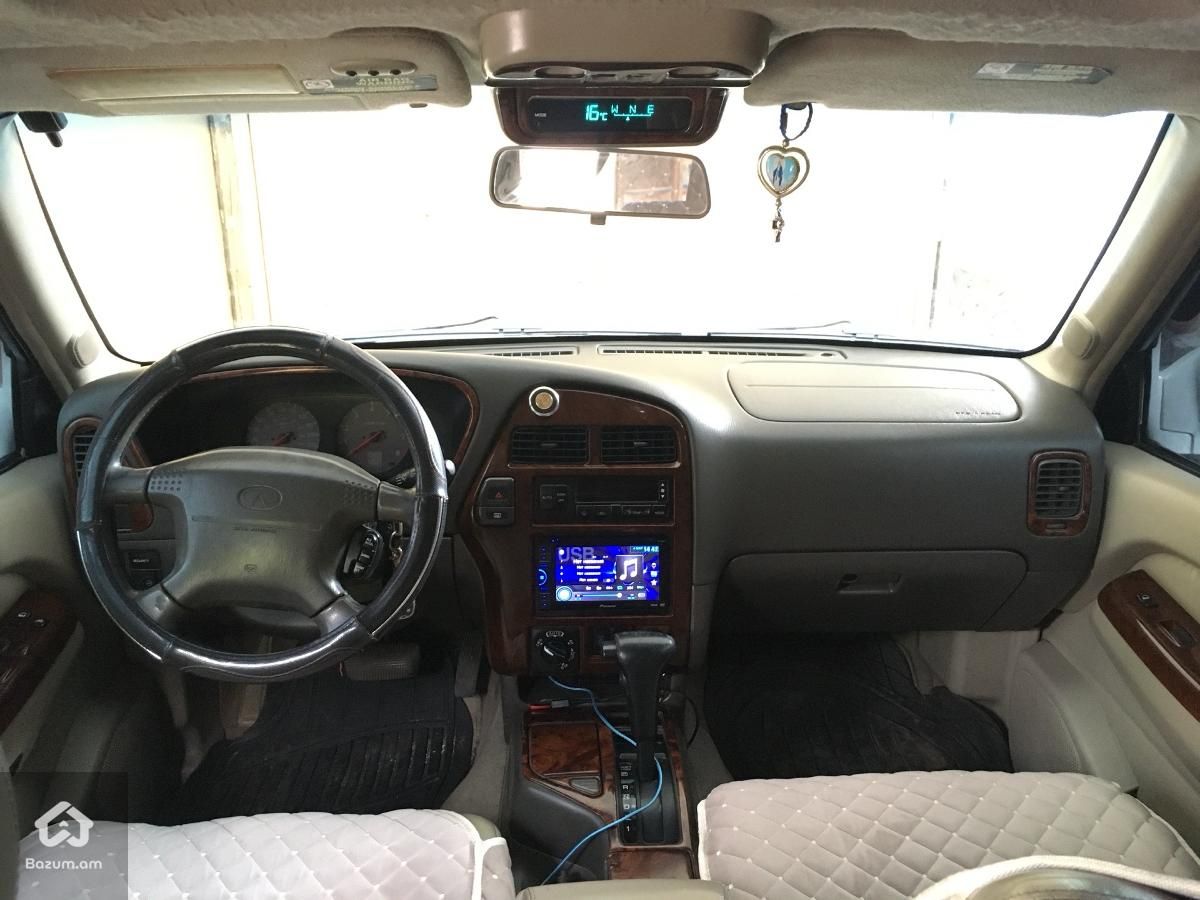Infiniti Qx4 - image 11