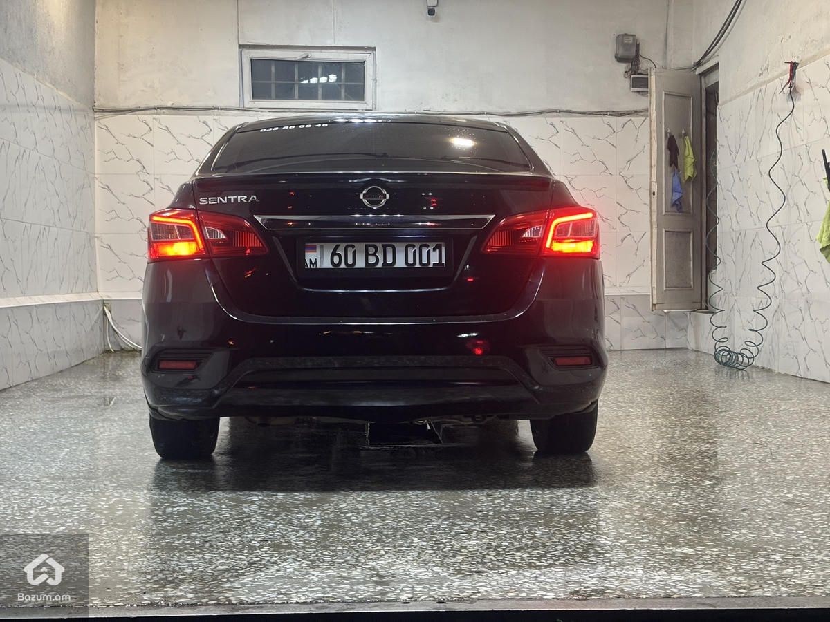 NISSAN - image 2