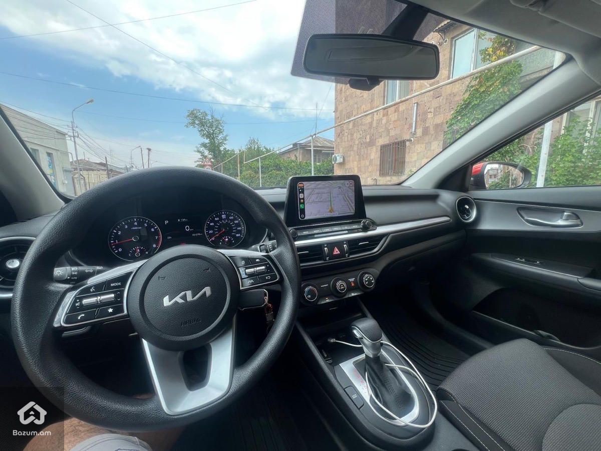 Kia Forte 2022 - image 8