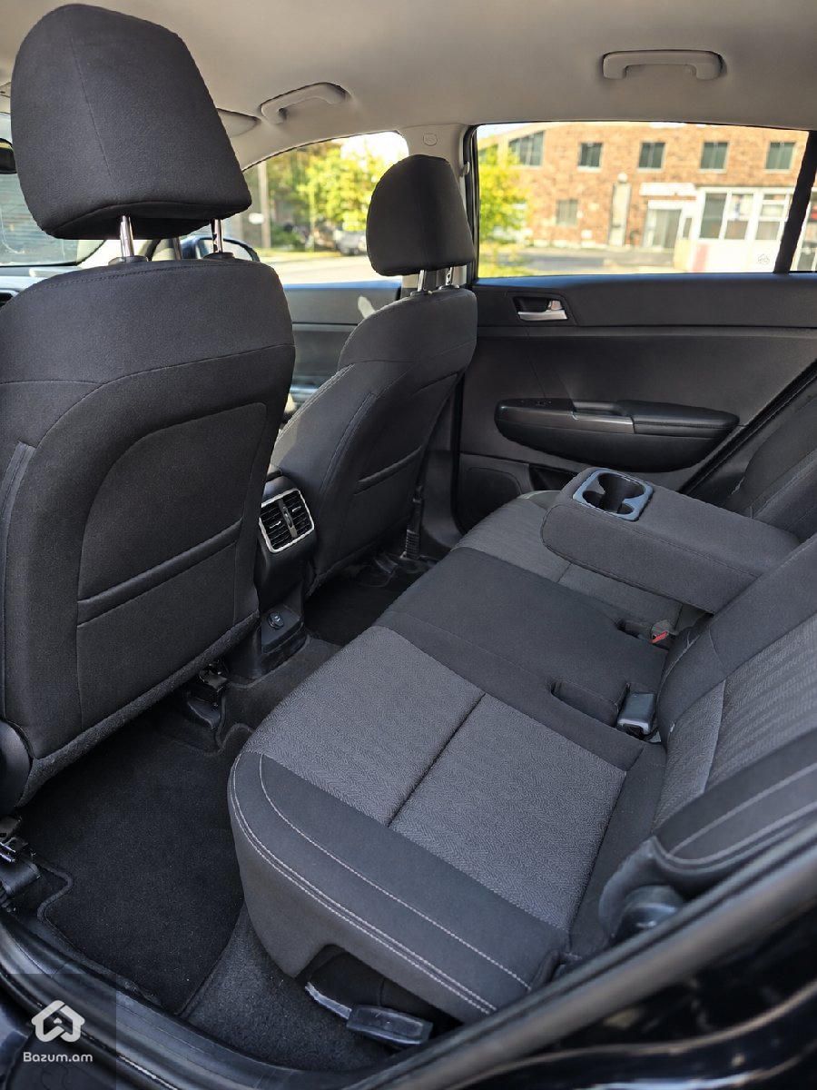 Kia Sportage  - image 5