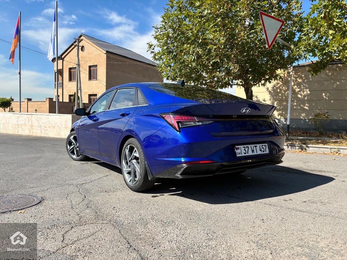 Hyundai Elantra 2021 - image 3