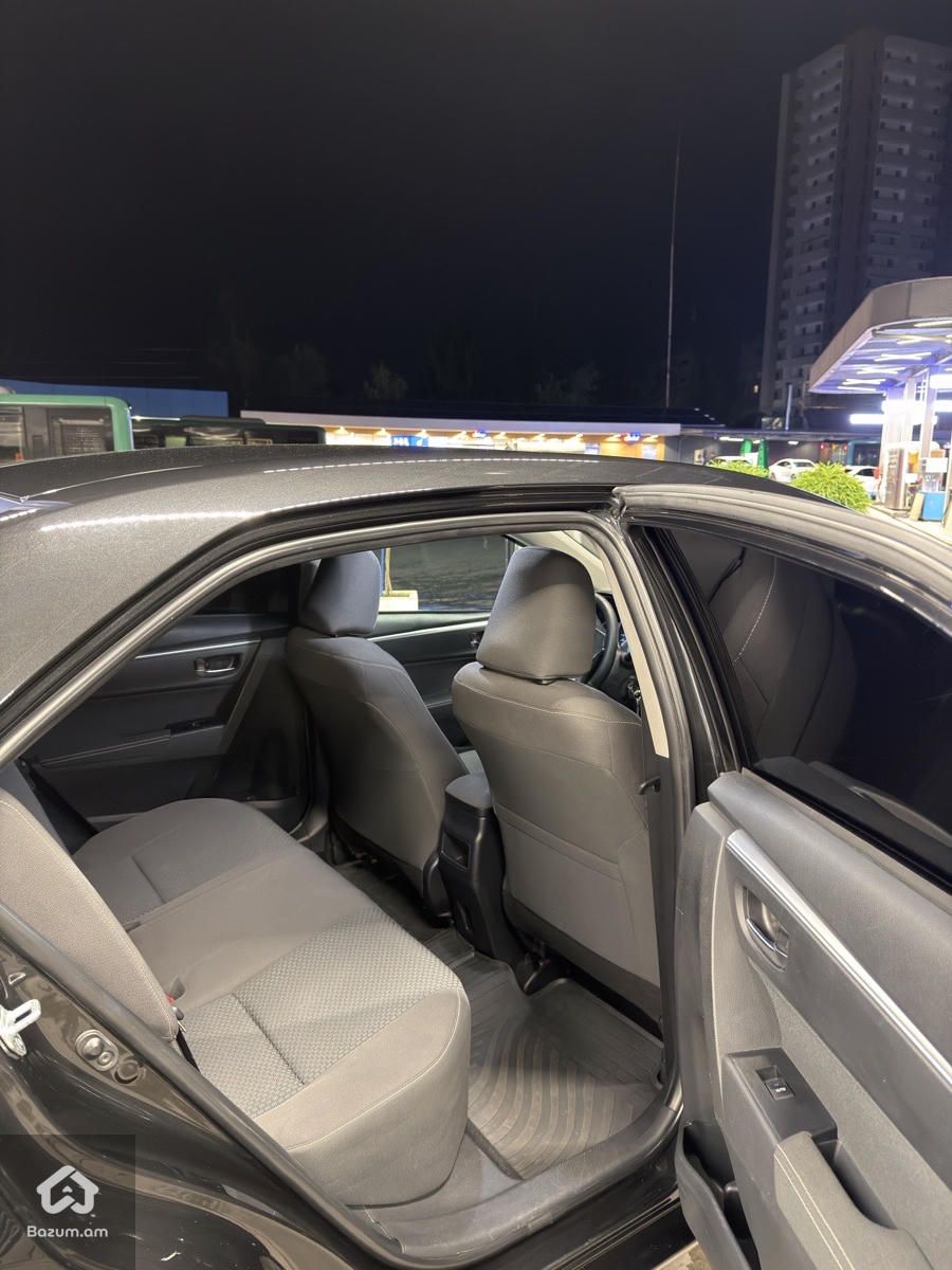 Toyota Corolla 2017 - image 9