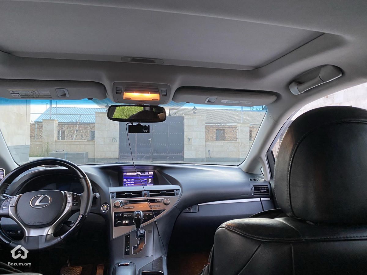 LEXUS RX350 - image 5