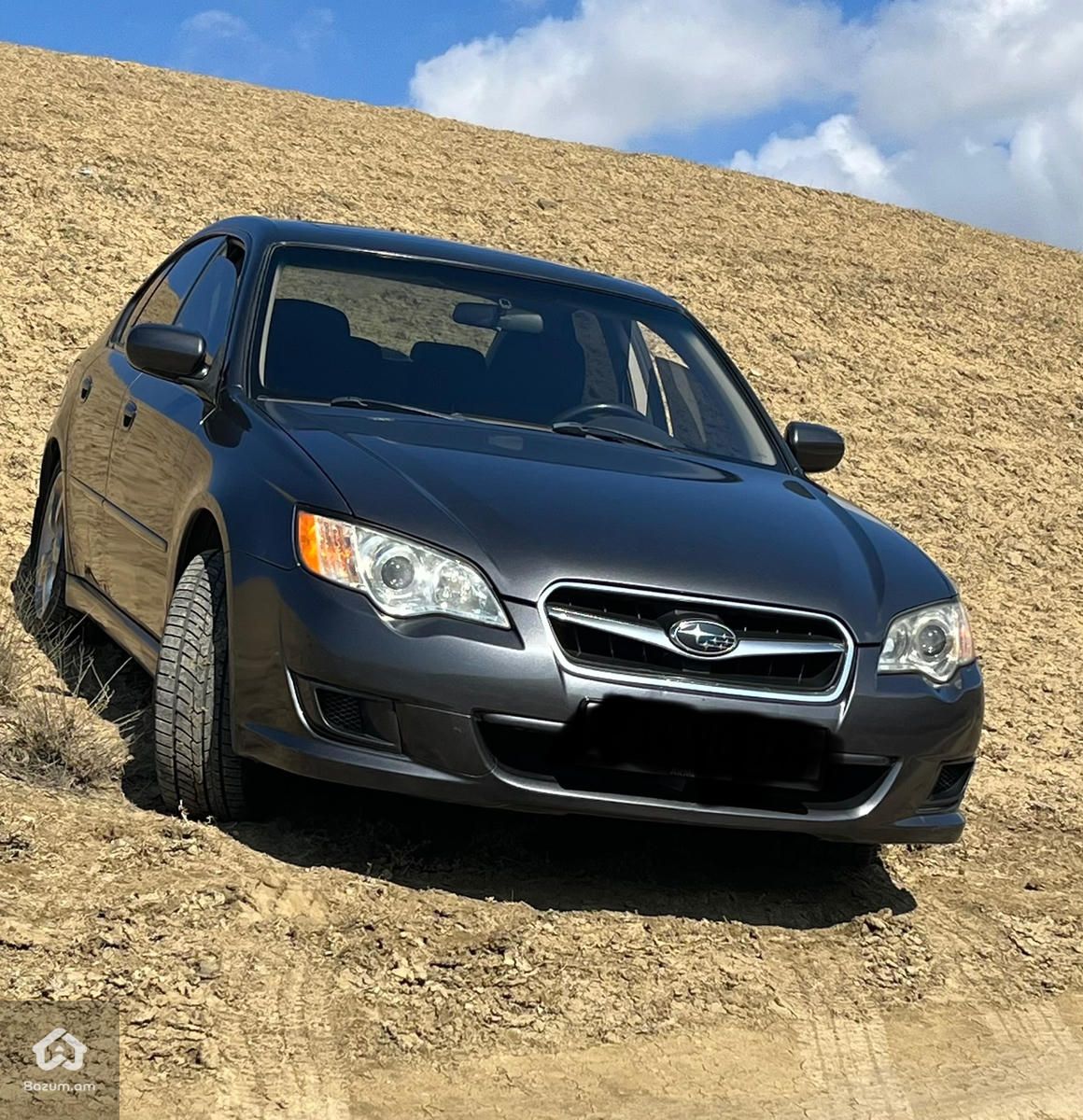 Subaru Legacy - image 11