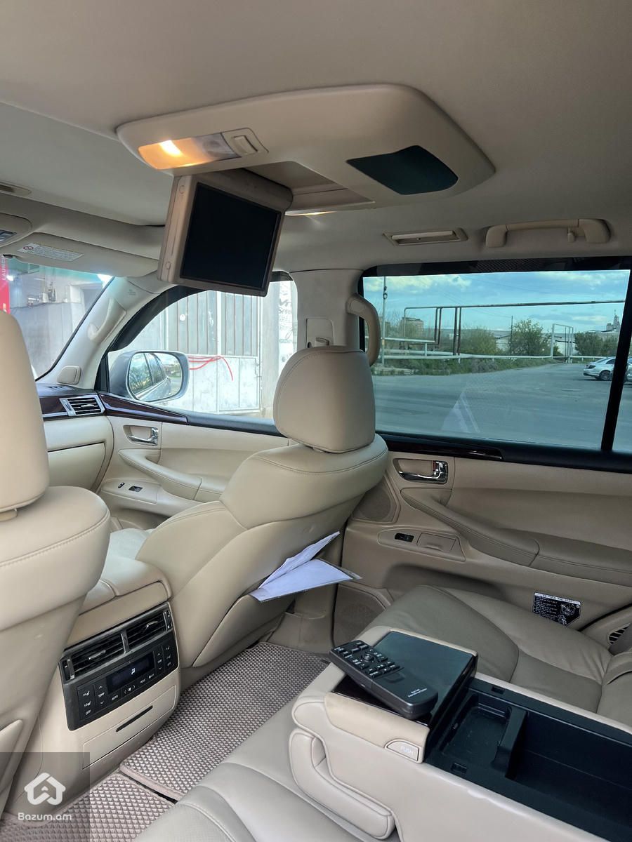 Lexus Lx570 F-Sport - image 32