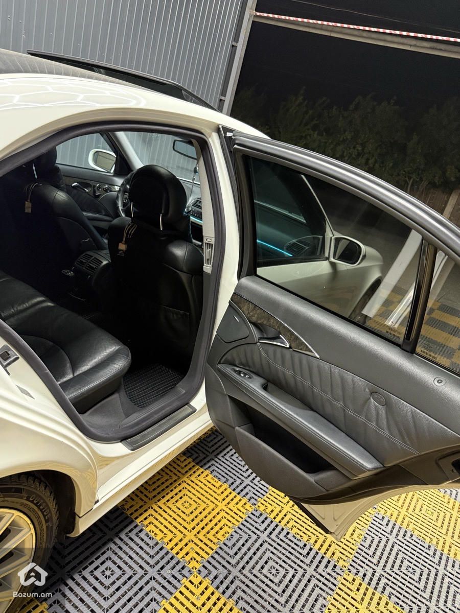 Mercedes-Benz 320 2002 - image 32