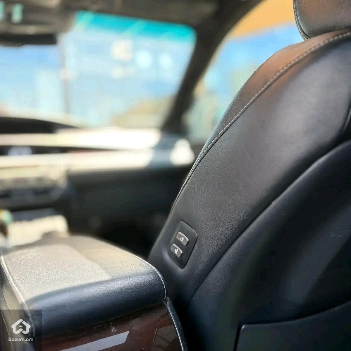 Lexus - image 23