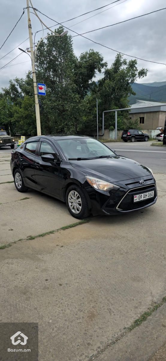 Toyota Yaris 2021 - image 5