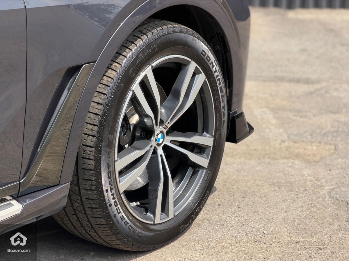 BMW X7 2021 - image 11
