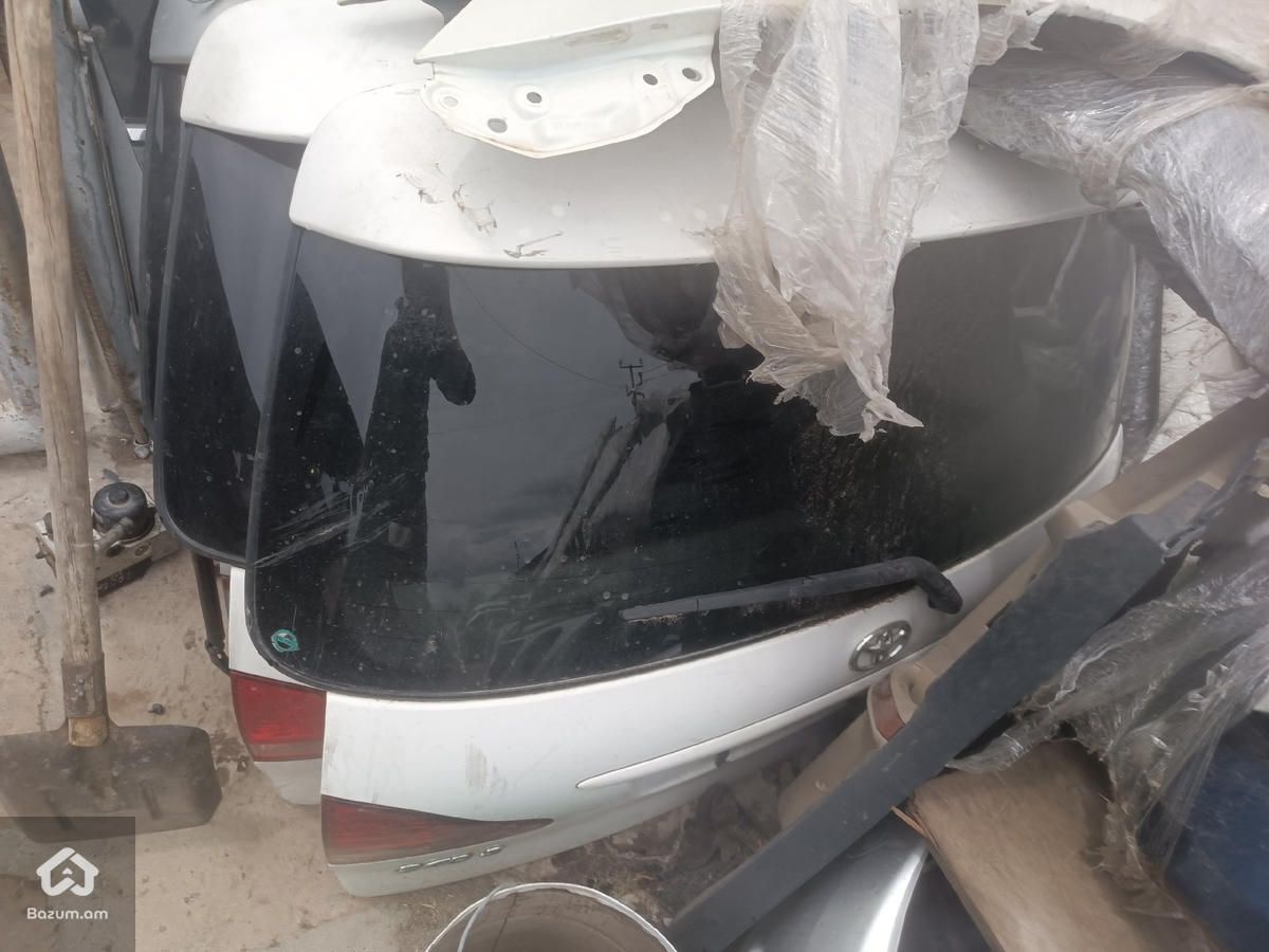 toyota ipsum բագաժնիկ ցելի toyota ipsum բեռնալցիկ - image 1