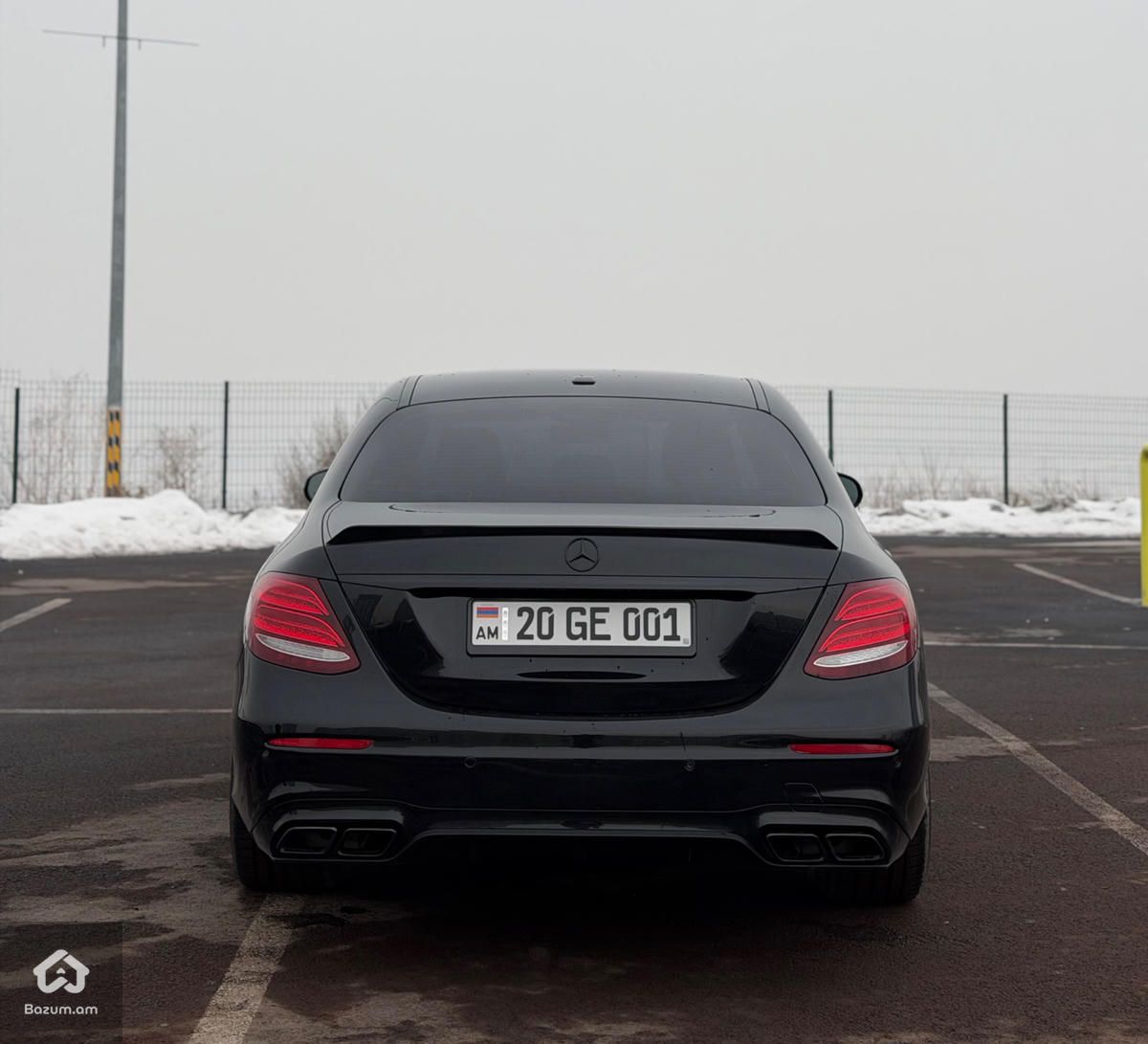 Mercedes Benz E350 - image 6