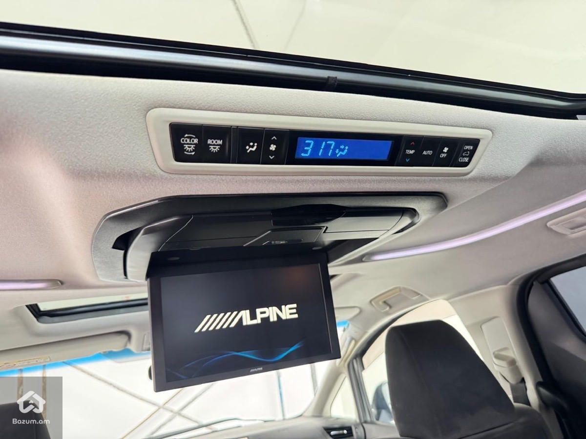 Toyota Alphard 2016 - image 13