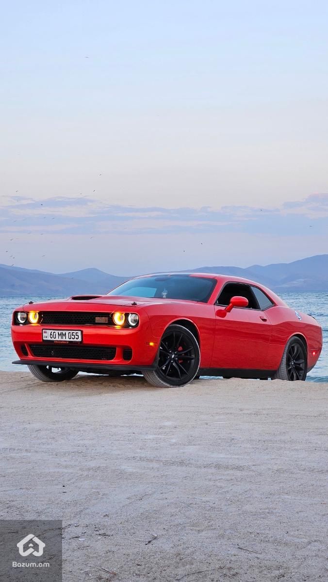 Dodge Challenger  - image 4