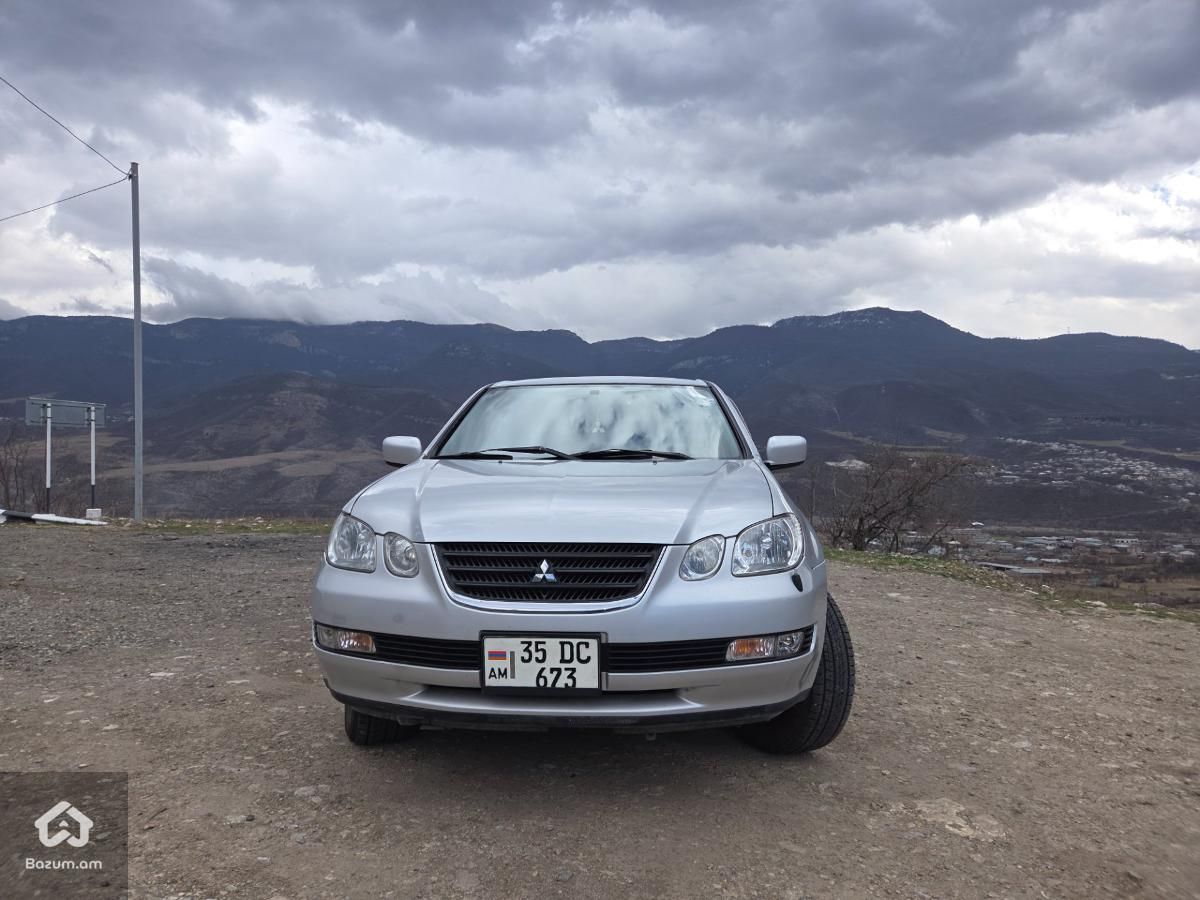 Mitsubishi airtrek - image 7