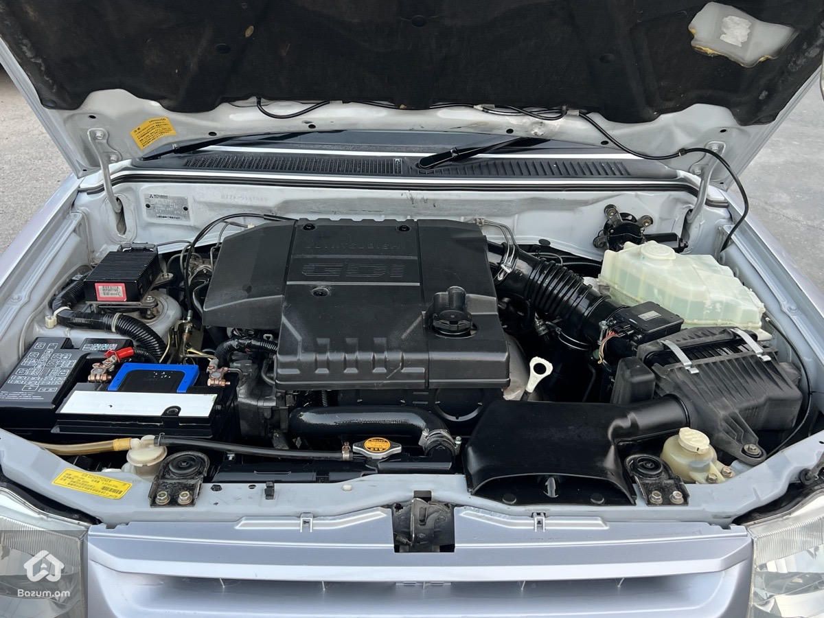 Mitsubishi Outlander 2005 - image 14