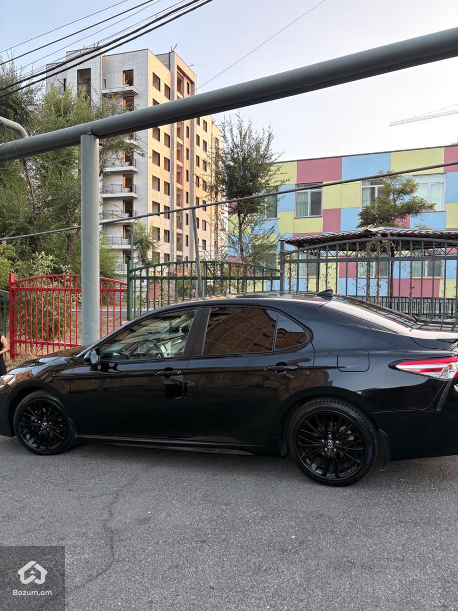 Toyota Camry 2020 - image 5