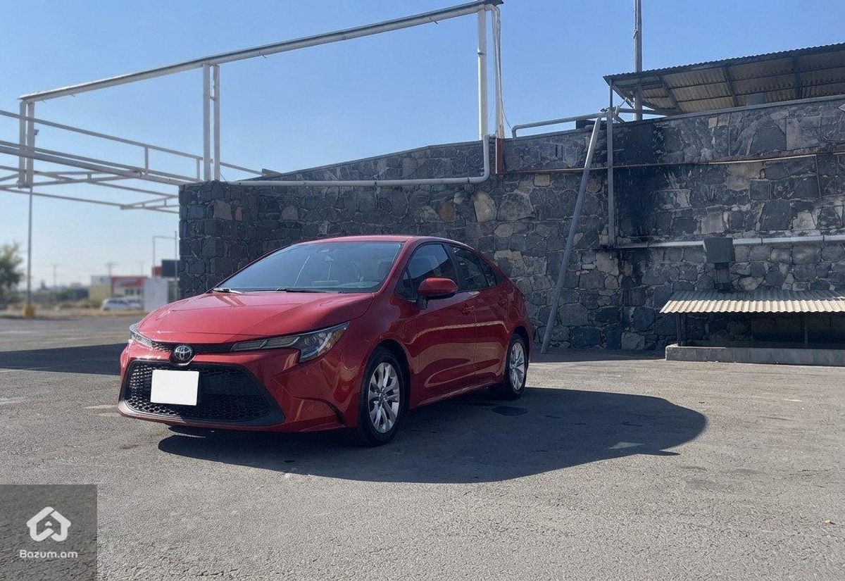 Toyota Corolla 2021 - image 1