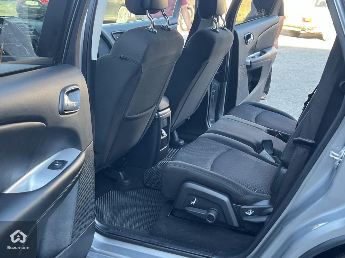 Dodge Journey 2020 - image 10