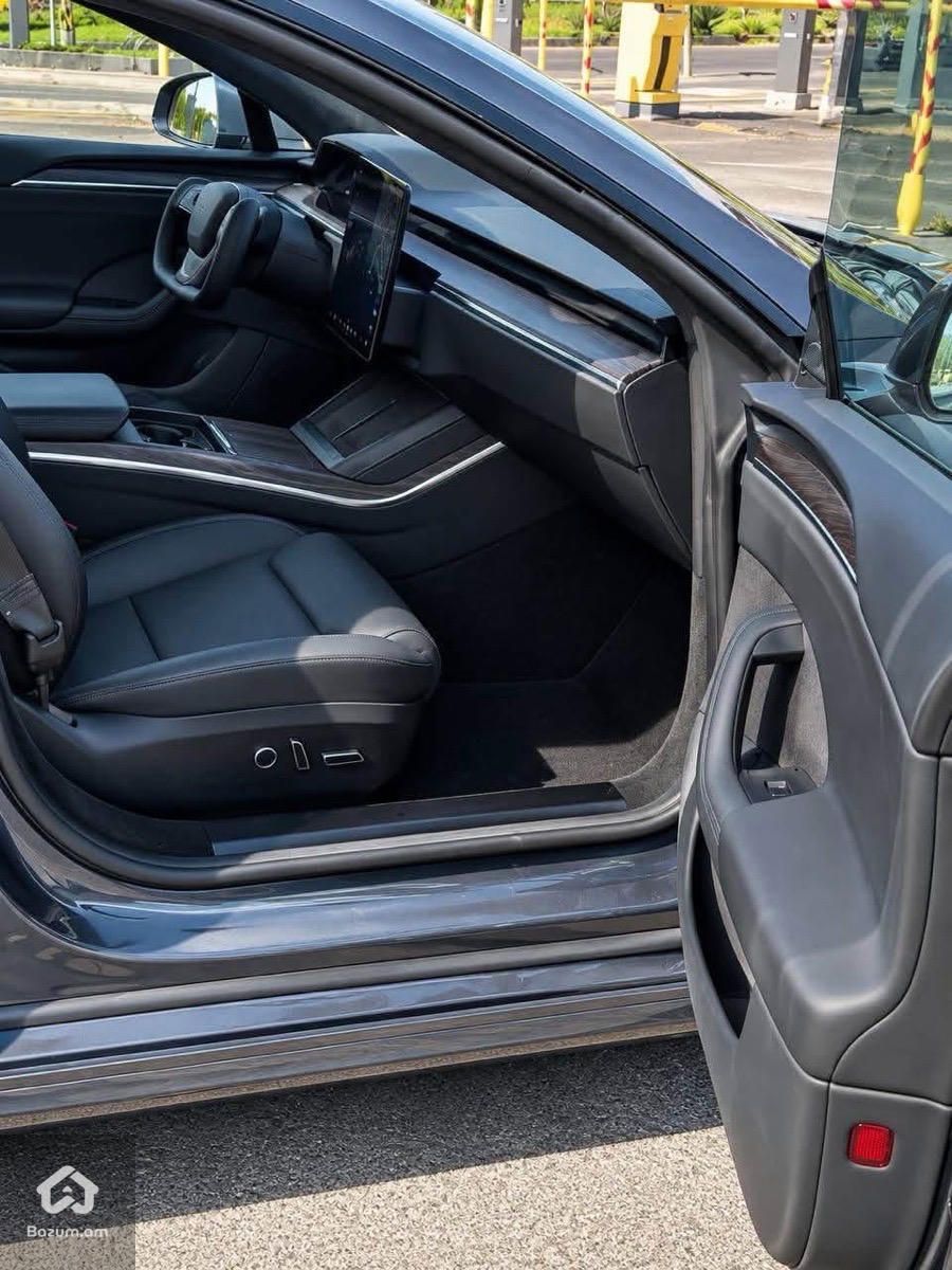 Tesla Model S 2023 - image 8