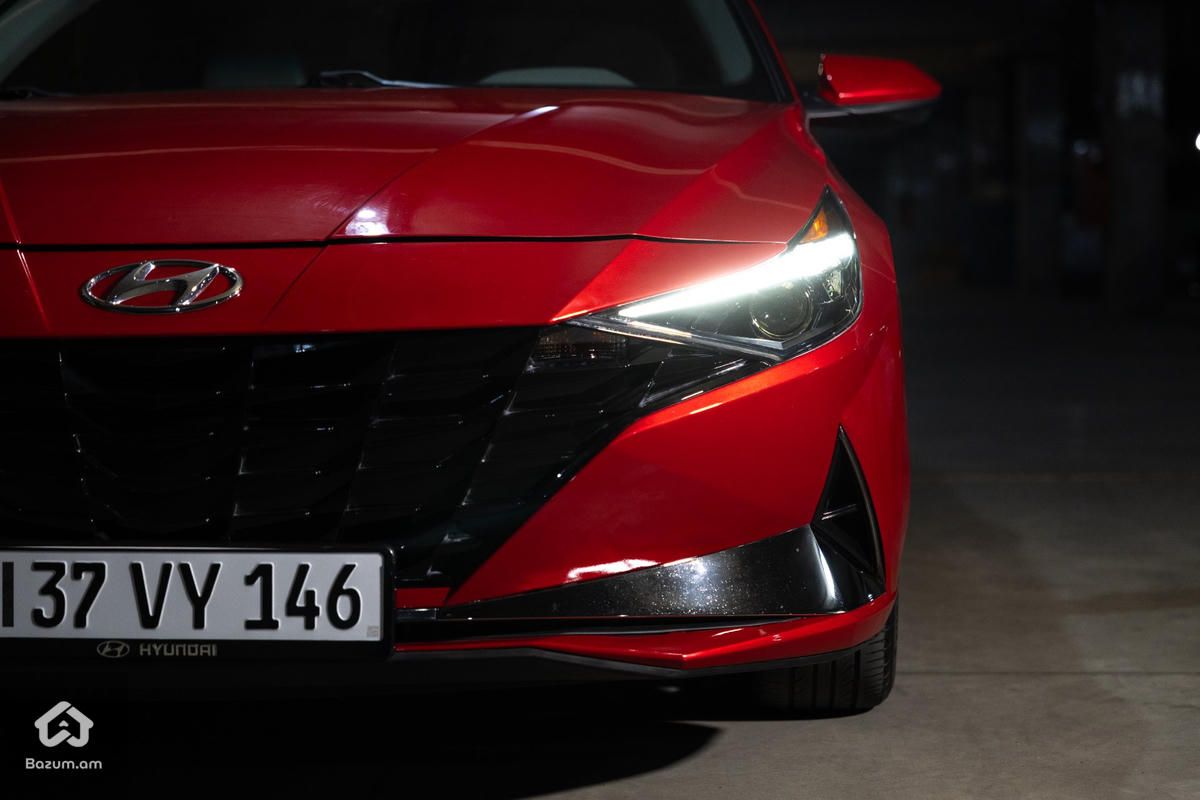 Hyundai Elantra Sel 2020/21 - image 3