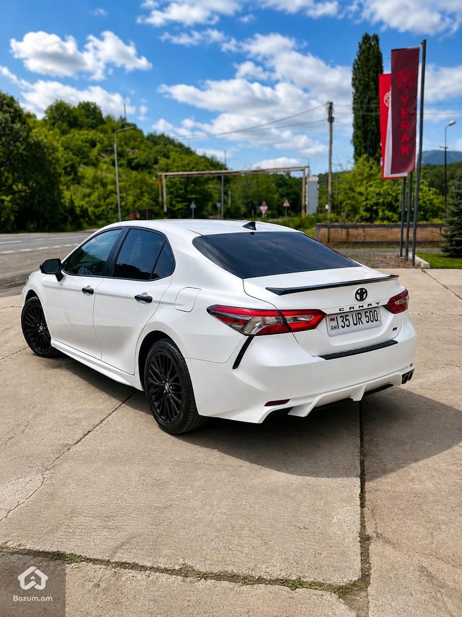 TOYOTA CAMRY V70 SE - image 5