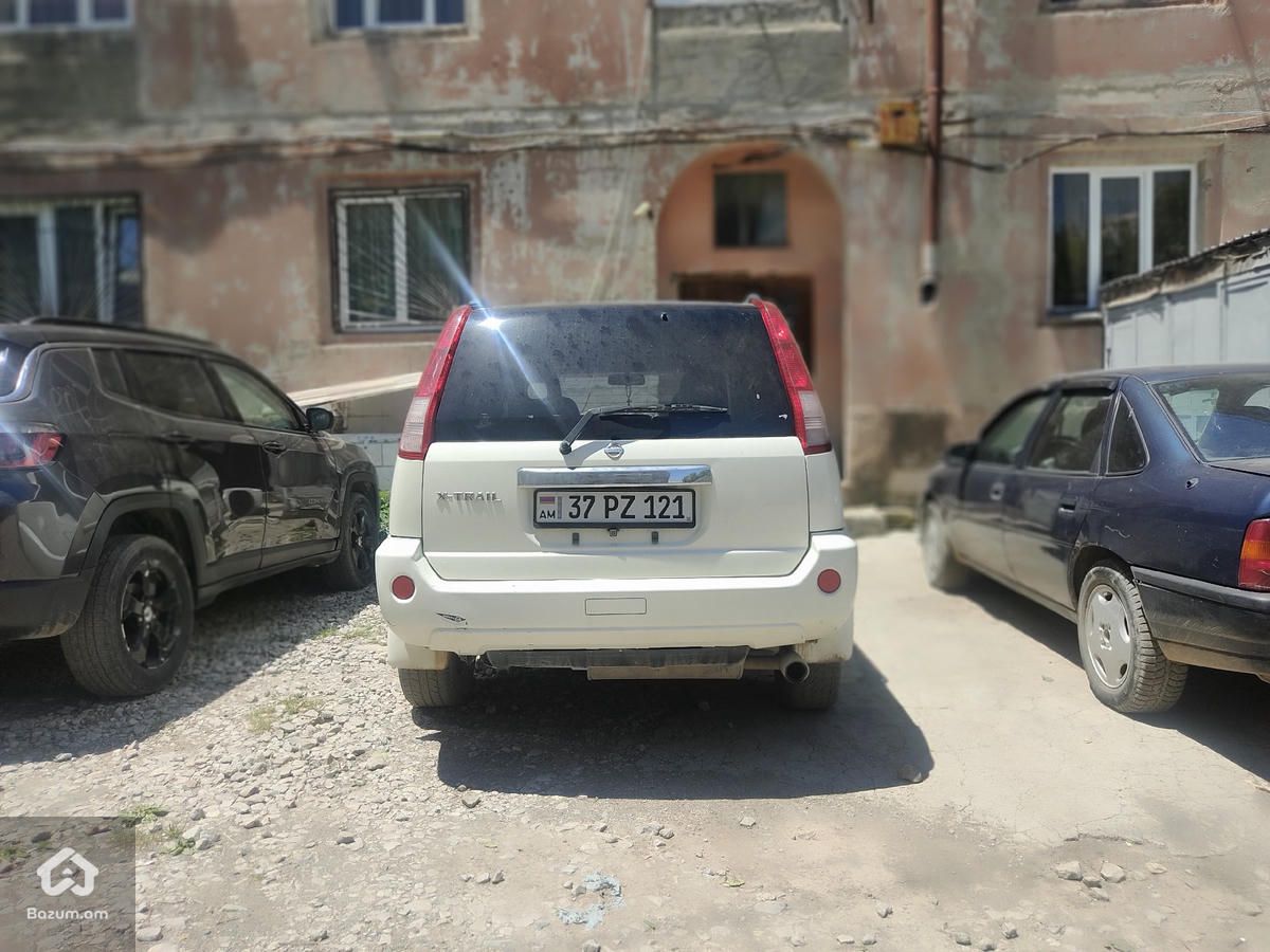 Nissan - image 6
