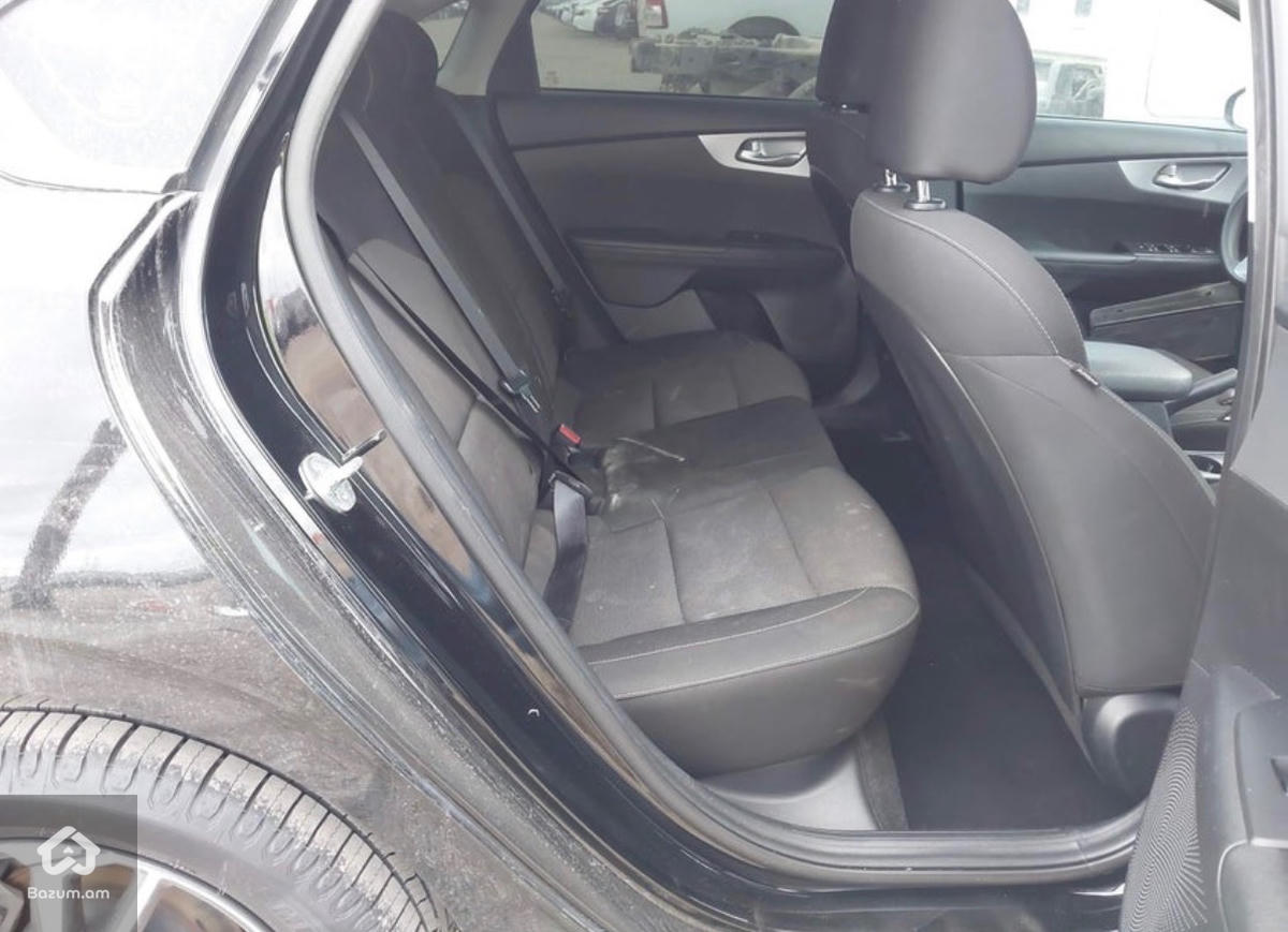 Kia Forte LXS 2022 - image 6