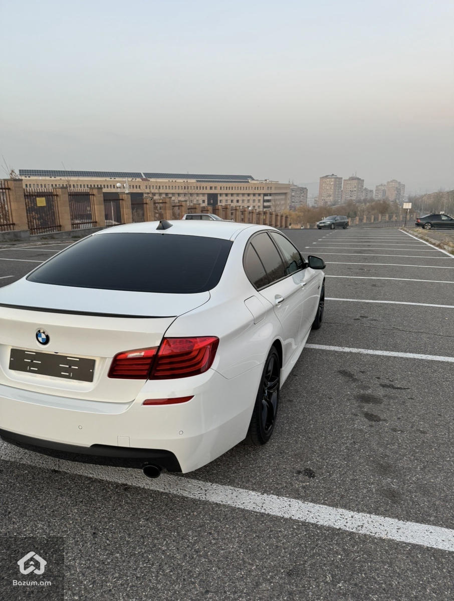 BMW 535i - image 9