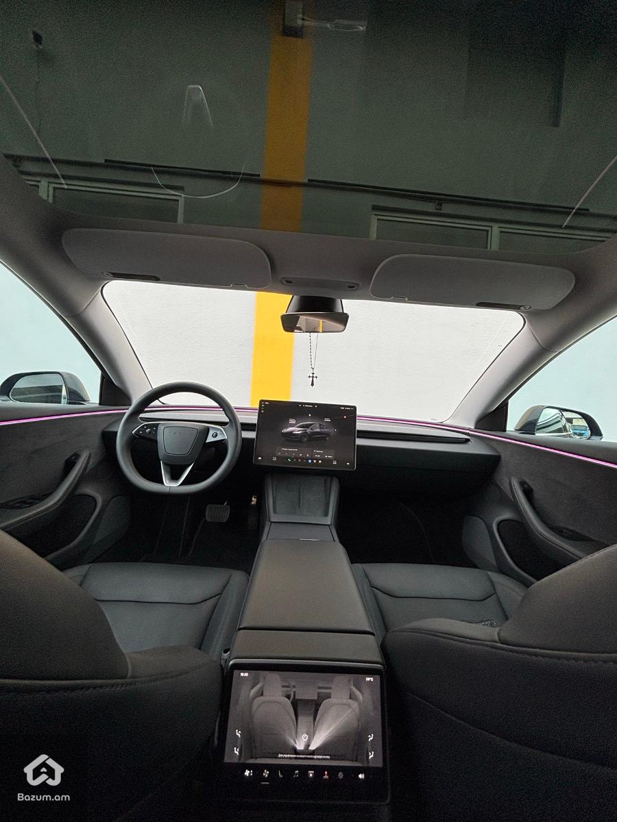 Tesla model 3 - image 9