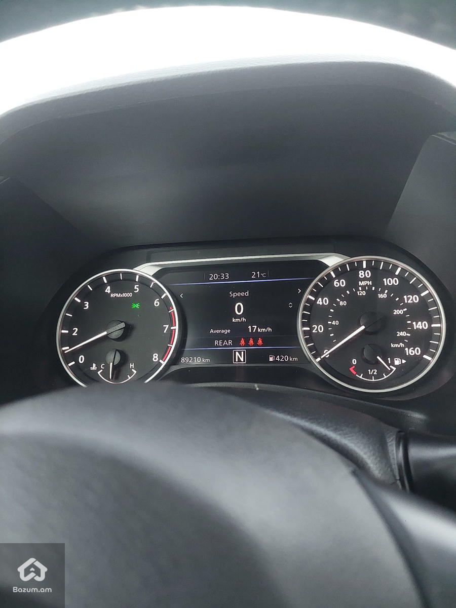 Nissan - image 38