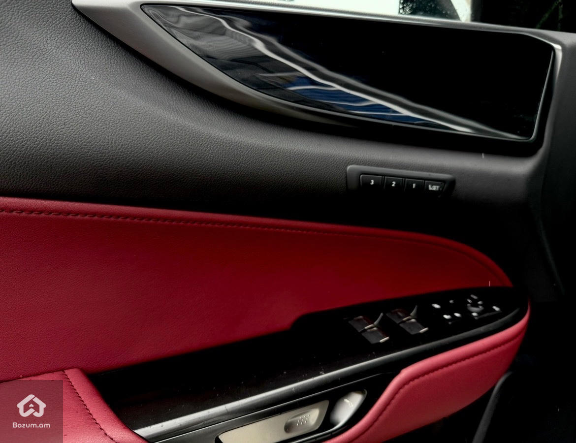 Lexus NX350 Luxury - image 15