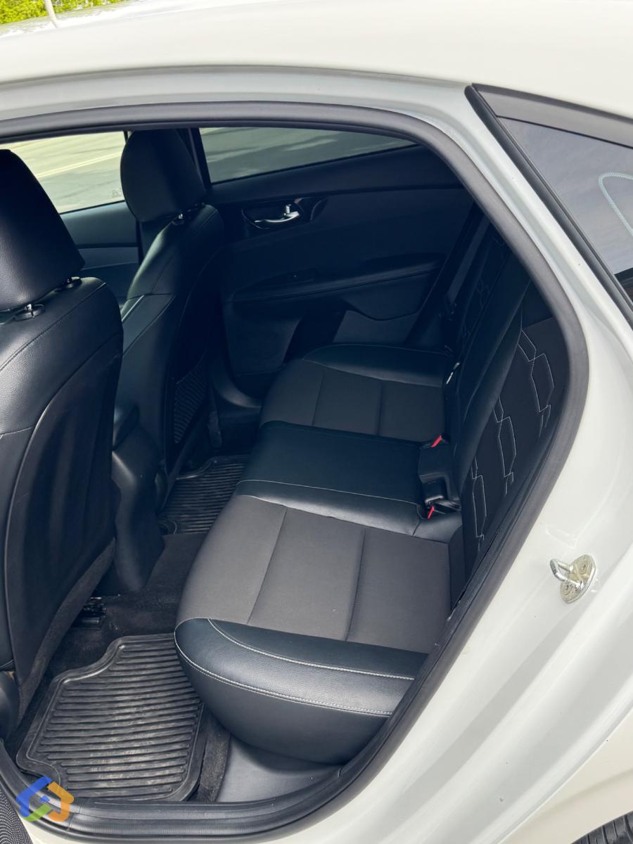 Kia Forte Gt line  - image 7