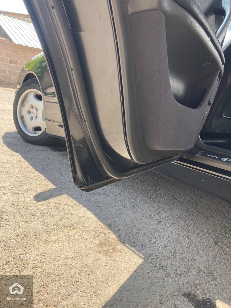 Mercedes e 200 kompressor - image 11