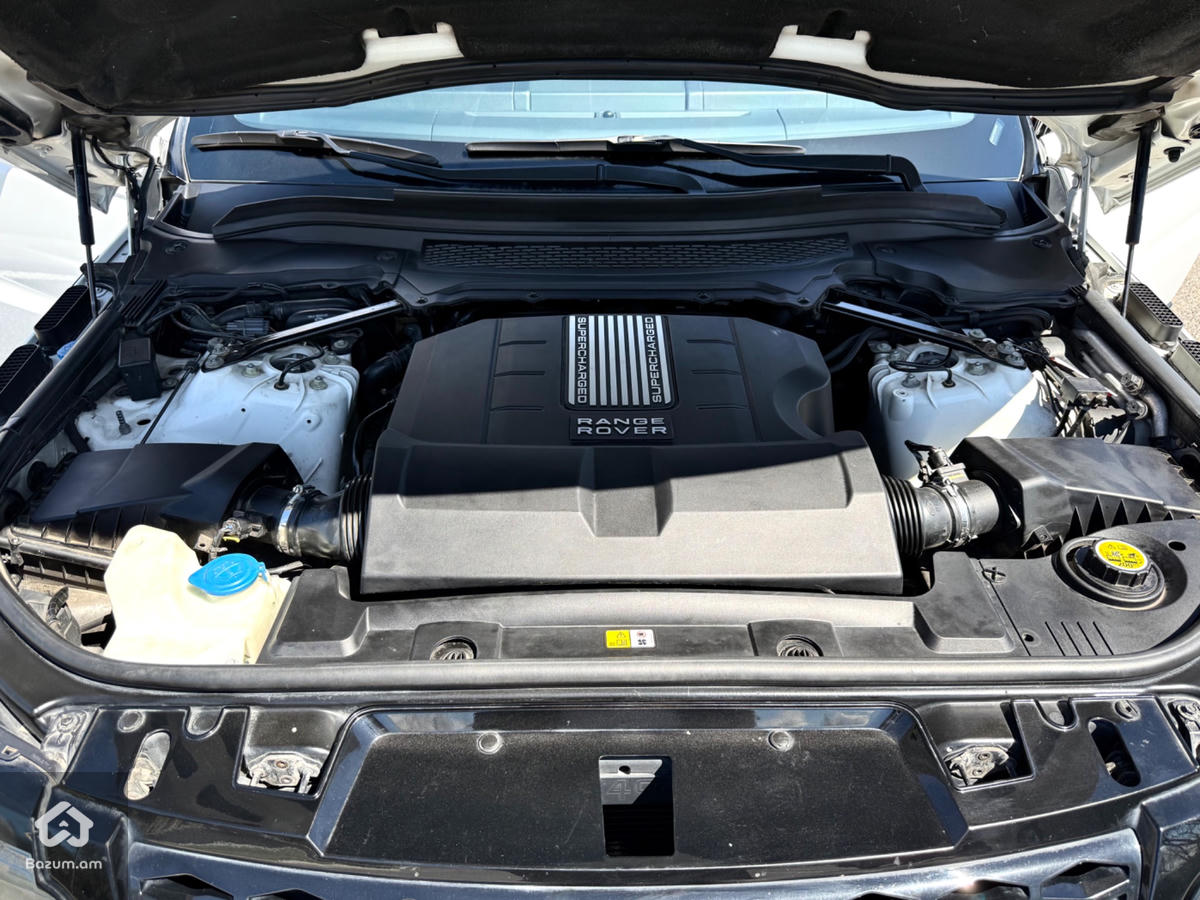 Range Rover Sport - image 21