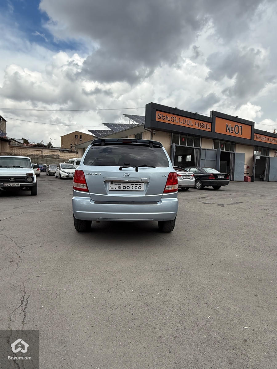 Kia Sorento - image 7