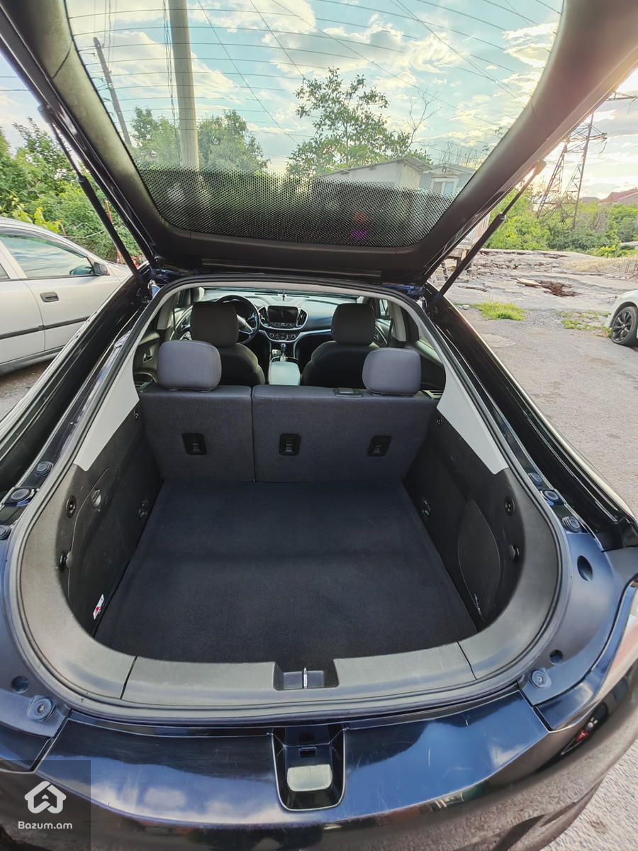 Chevrolet Volt 2 LT - image 7
