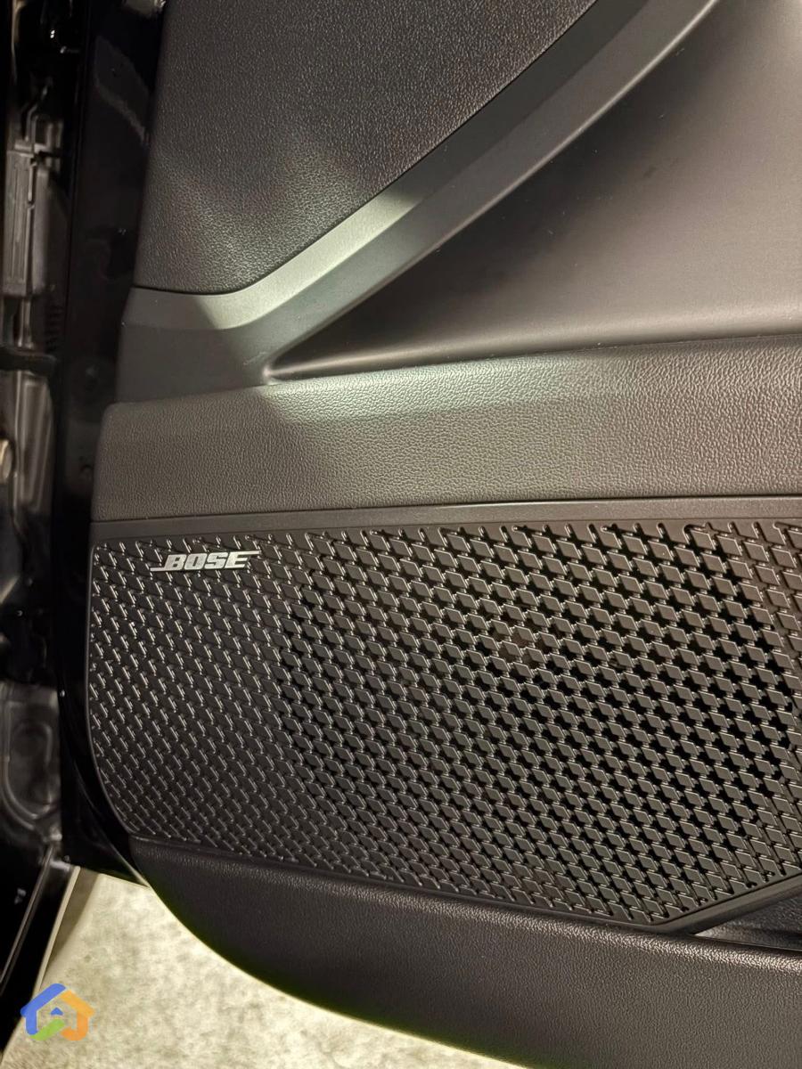 Hyundai Elantra Black Edition Sel + - image 7