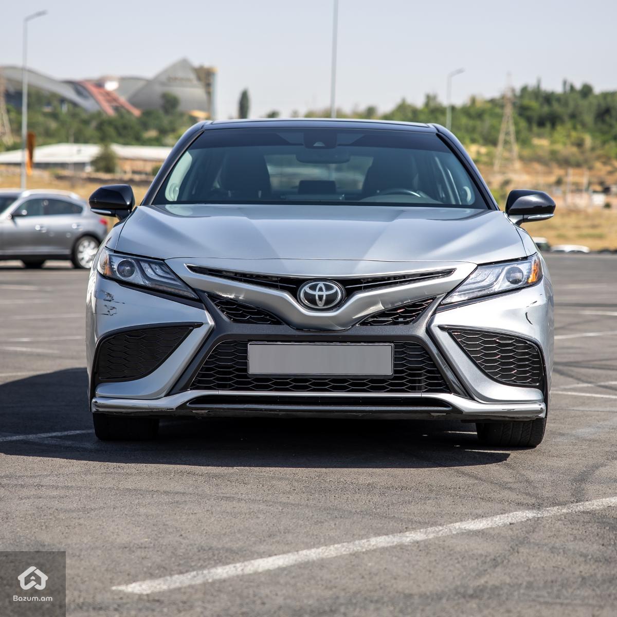 Toyota Camry XSE 2024 - image 2