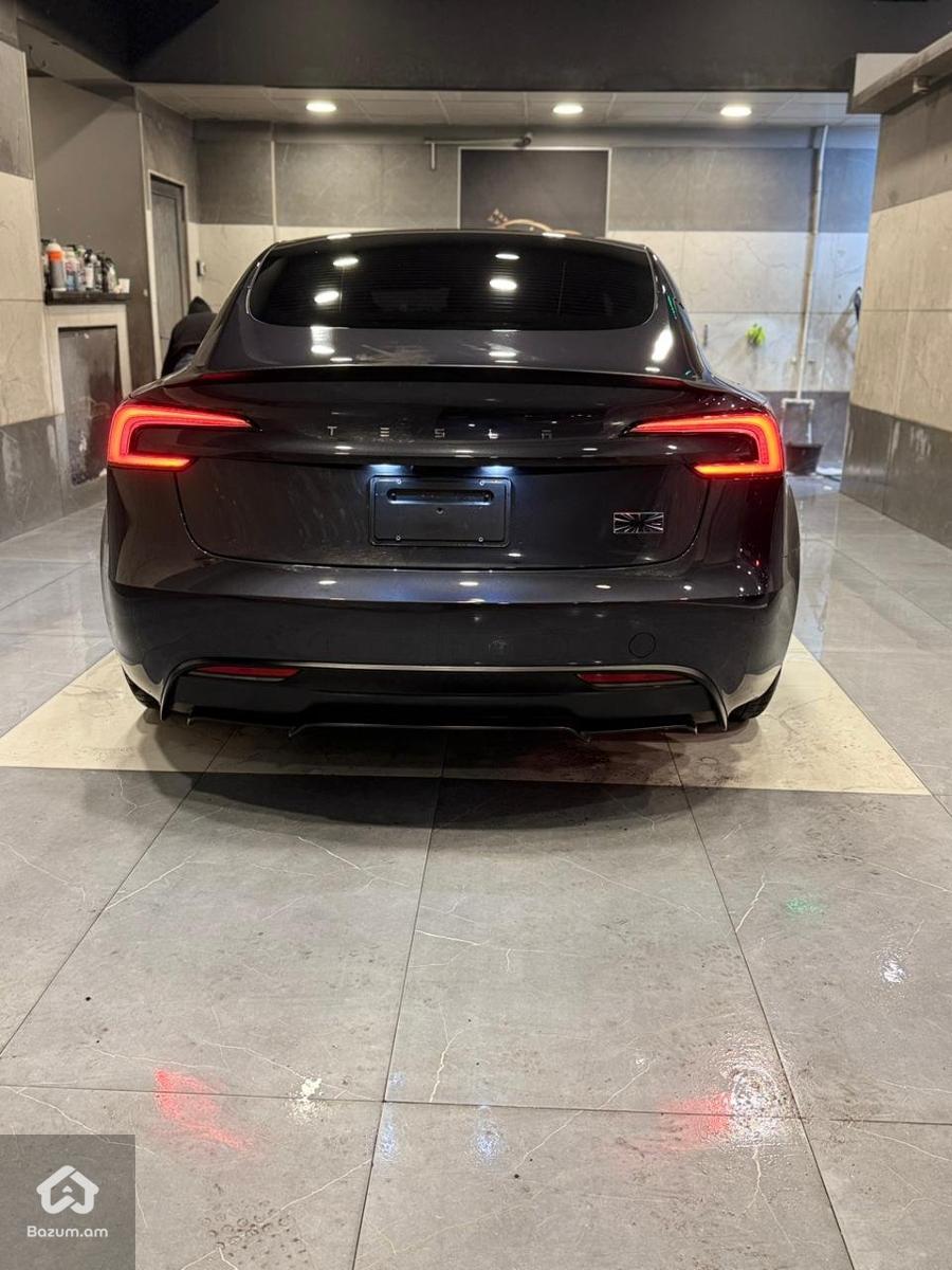 Tesla Model 3 Performance 2025 - image 7