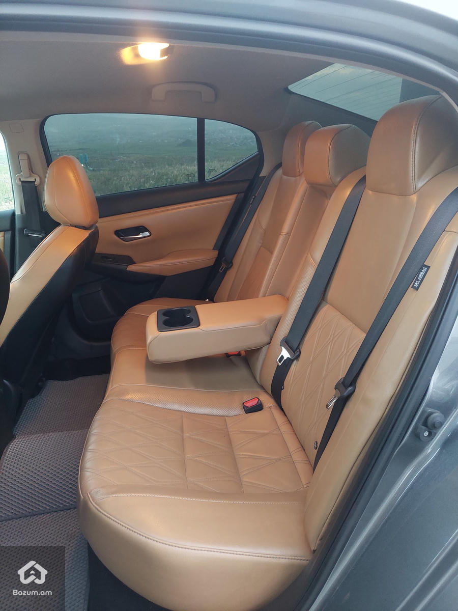 Nissan - image 25