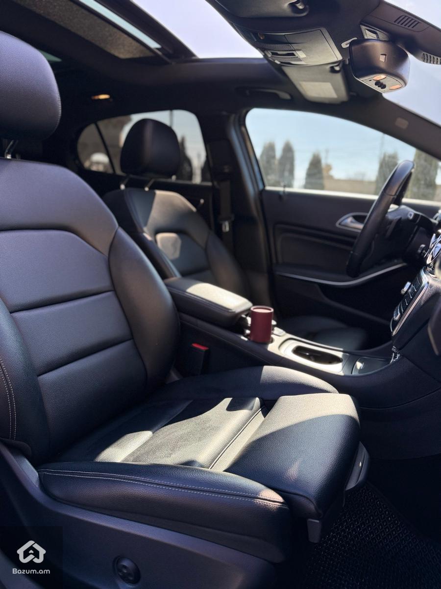 mercedes-benz gla250 AMG Line - image 7