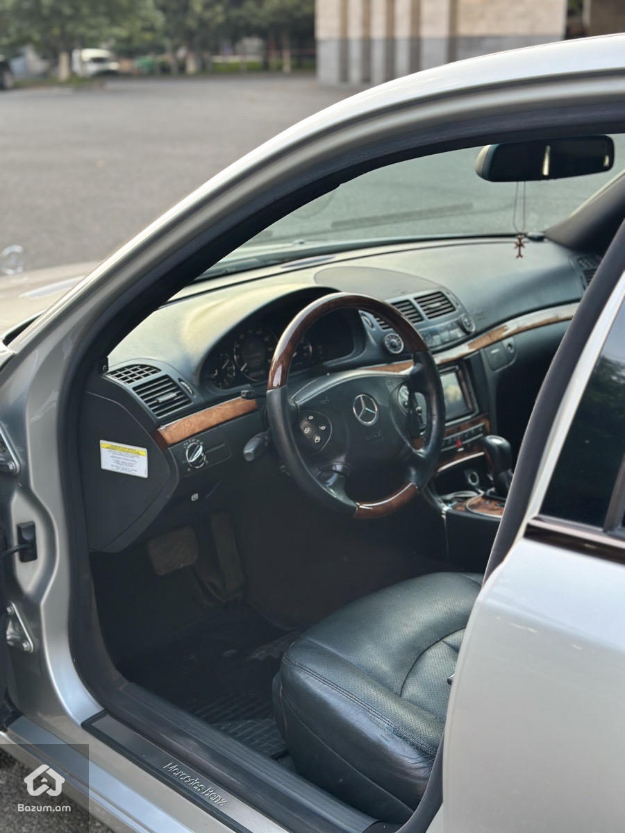 Mrcedes Benz E350 W211 - image 7