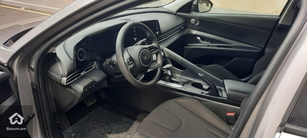 Hyundai Elantra 2021 - image 10