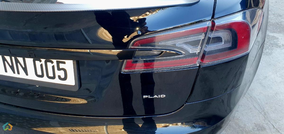 Tesla Plaid - image 4