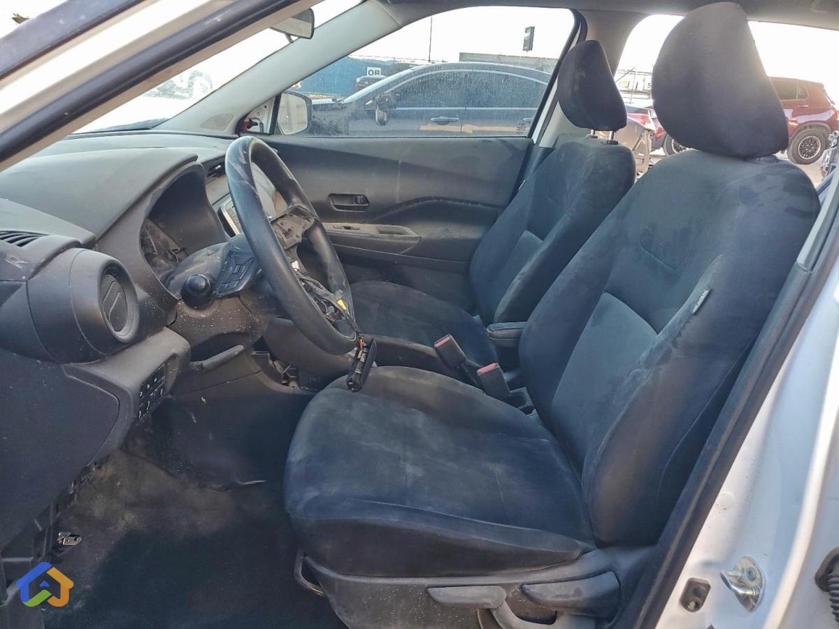 Nissan Kicks S 2023 - image 6