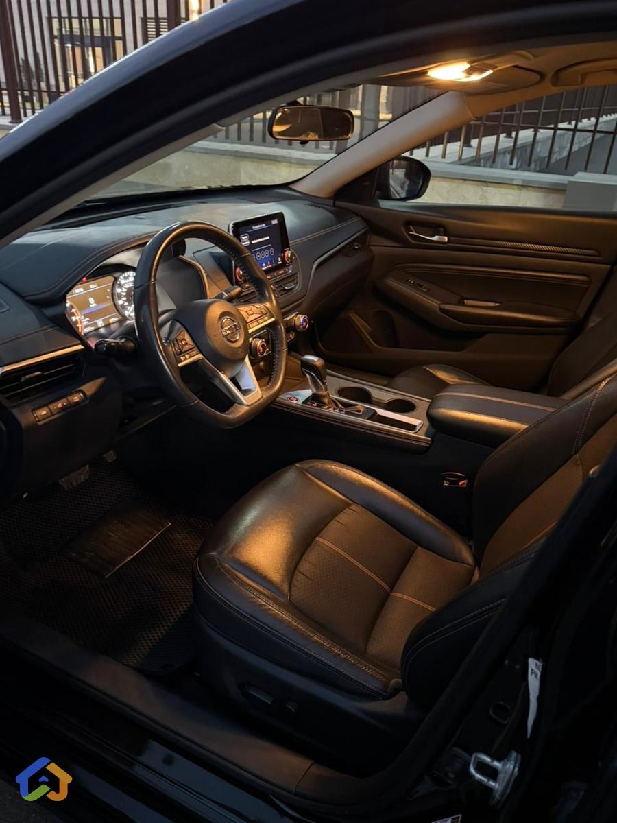 Nissan altima  - image 11