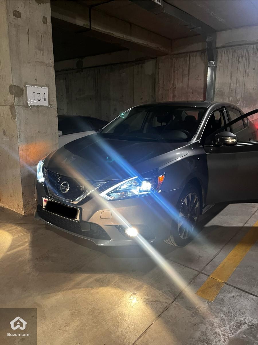 Nissan Sentra - image 2